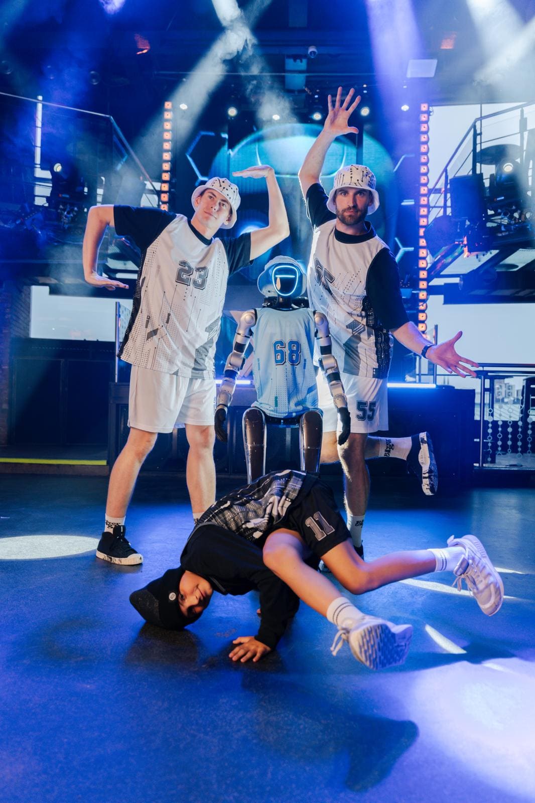 ROBOrevue Paris — humanoid robots and dancers on stage
