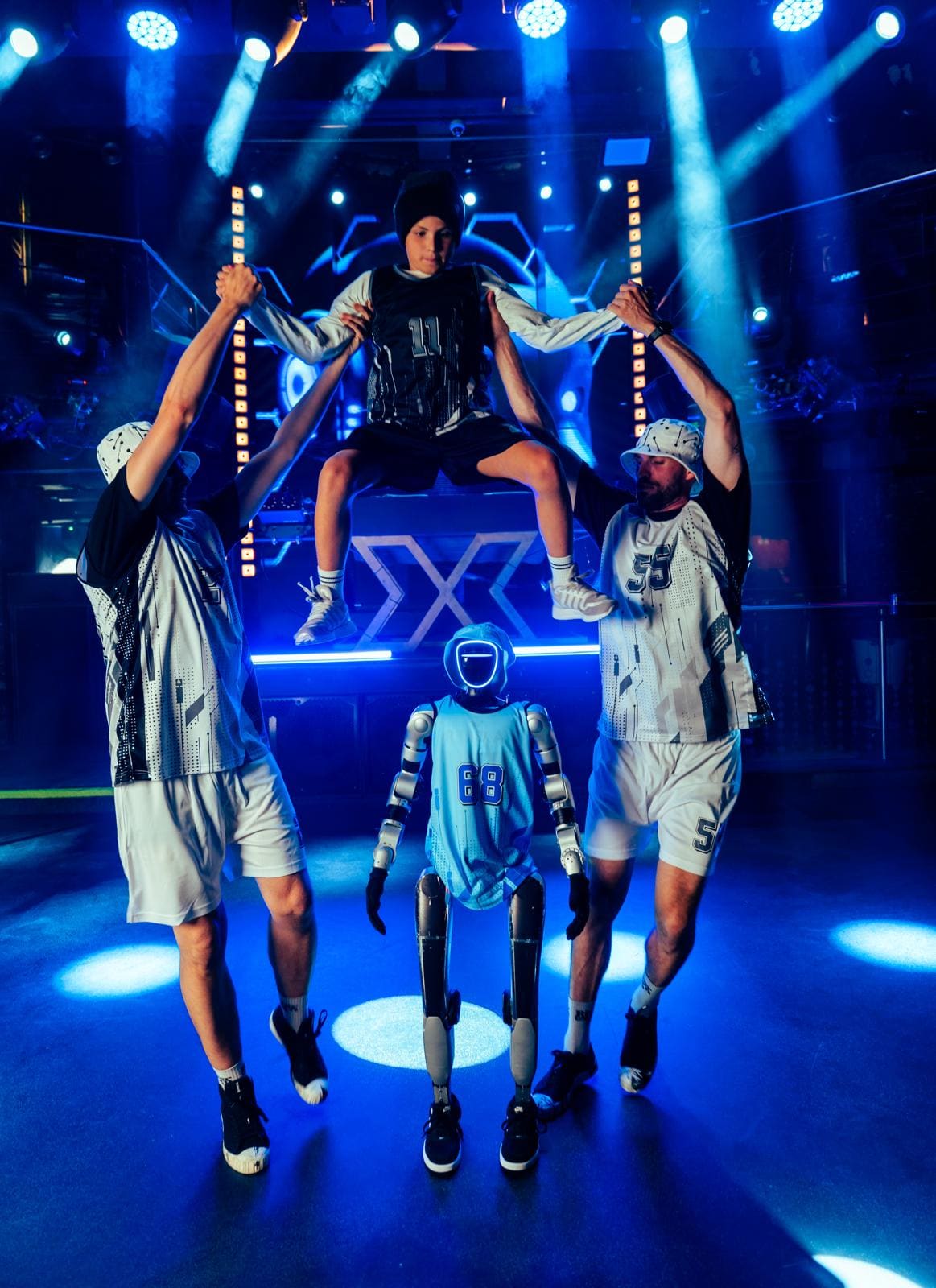 ROBOrevue Paris — routine with robots